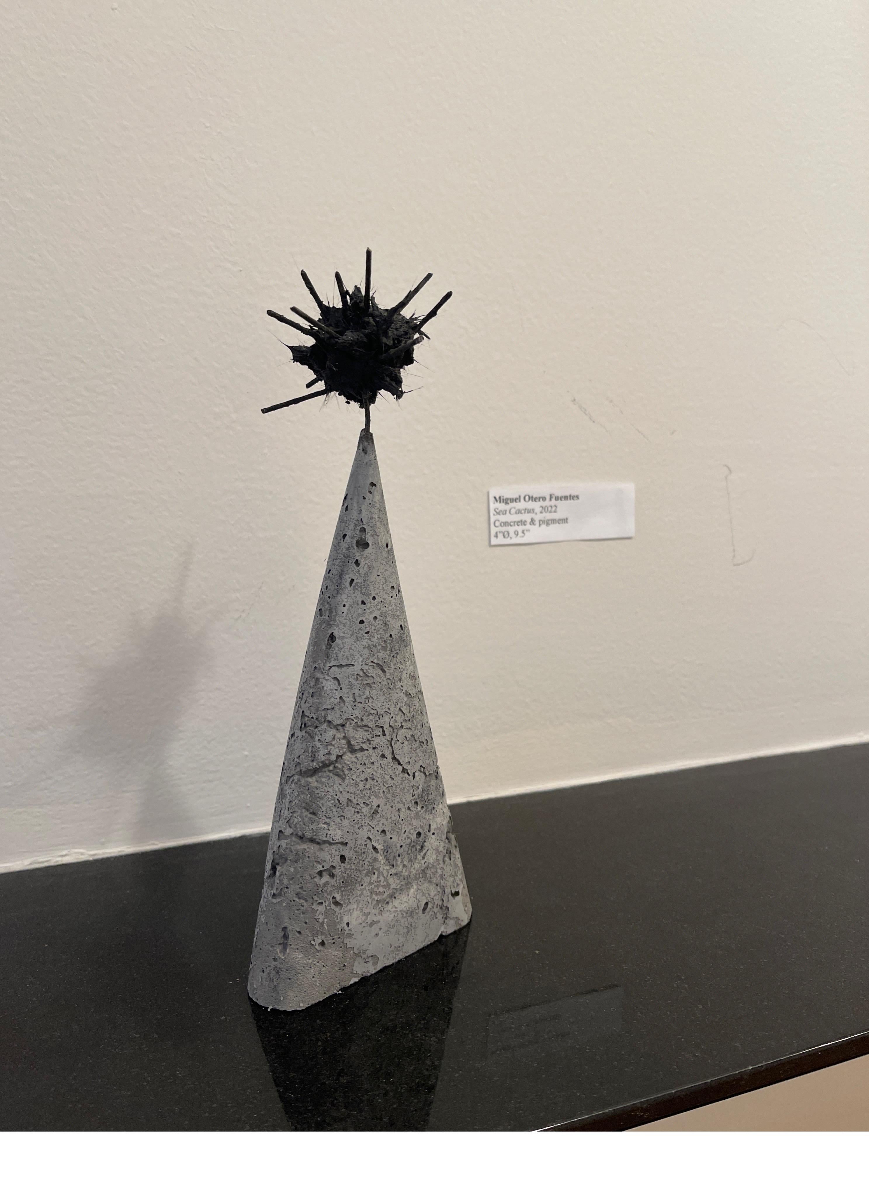 Sea Cactus: Contemporary Abstract Sculpture For Sale 1