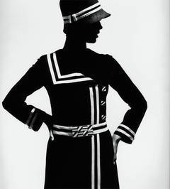 Op-Art Fashion, b/w Jersey-Coat by Lend, Paris 1966