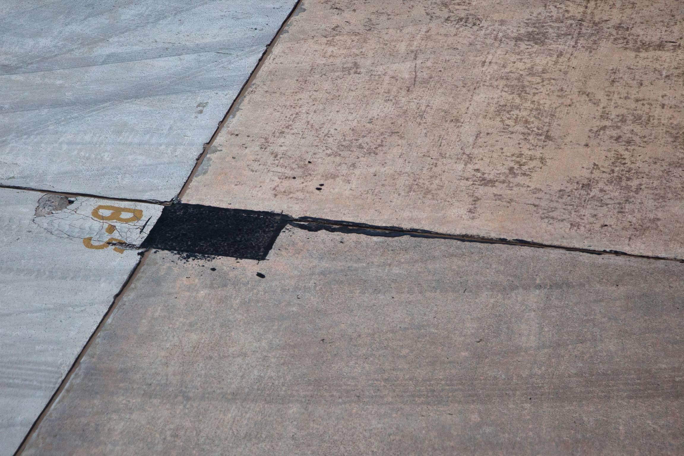 Eva Mueller, Tarmac IBZ 11:47:51, 2009, Impression numérique