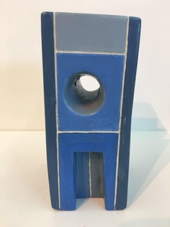 Dorothy Mayhall, Monumento 4, 1994, Terracotta, pittura acrilica