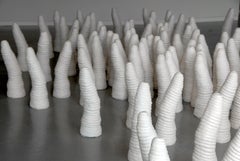 Sylvia Schwartz, « A Field of Grass », 2014, plâtre, minimaliste
