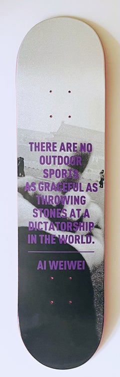 Ai Weiwei - "Throwing Stones at a Dictatorship" - Tavola da skateboard con certificato di autenticità AUTOGRAFATO