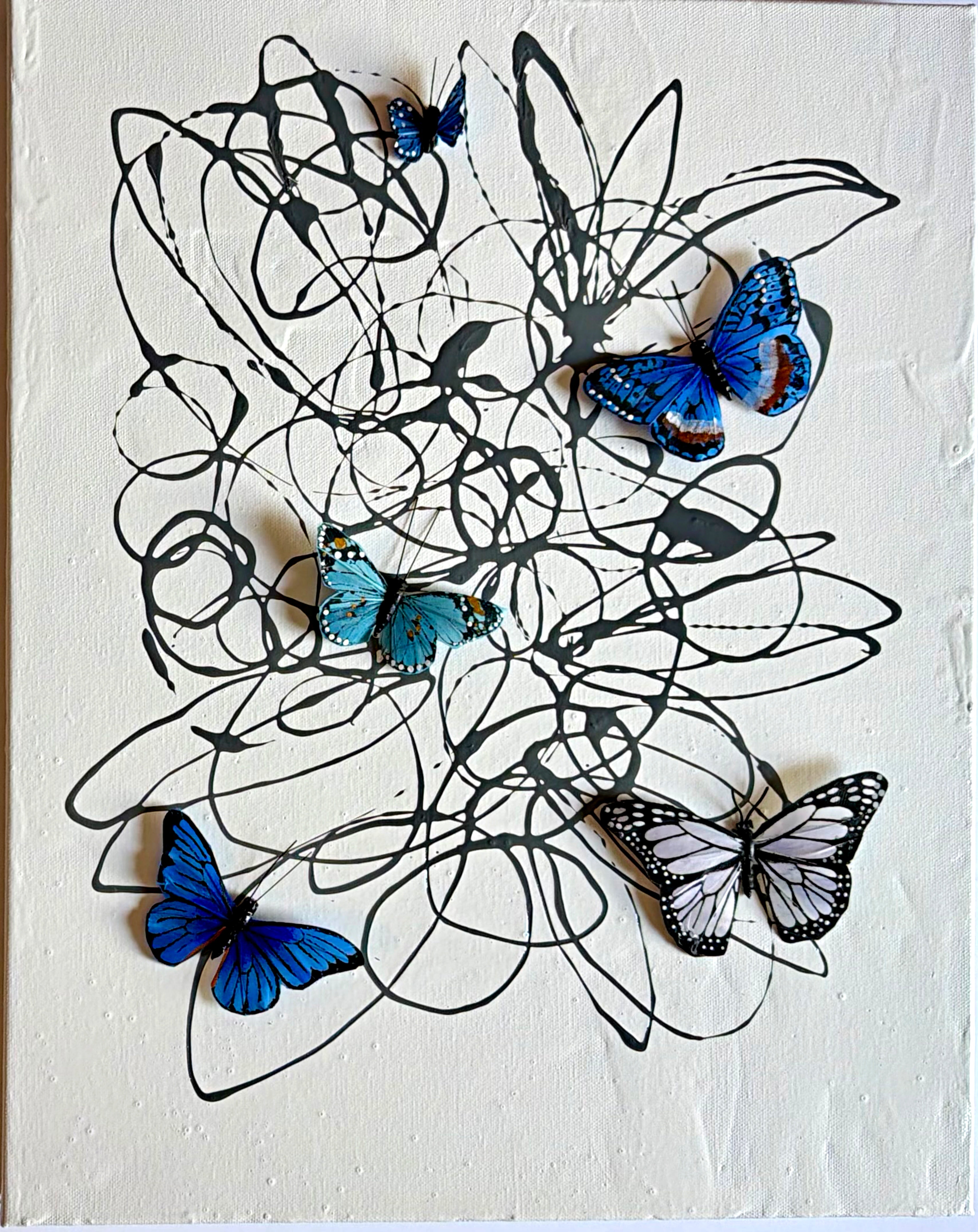 Serena Bocchino - Harmony with Blue, 2026
Enamel paint with hand applied fabric butterflies on canvas
Beautiful painting created with enamel paint with hand applied butterflies on canvas
Signed, dated and titled on the back
Unique
Stretched canvas;