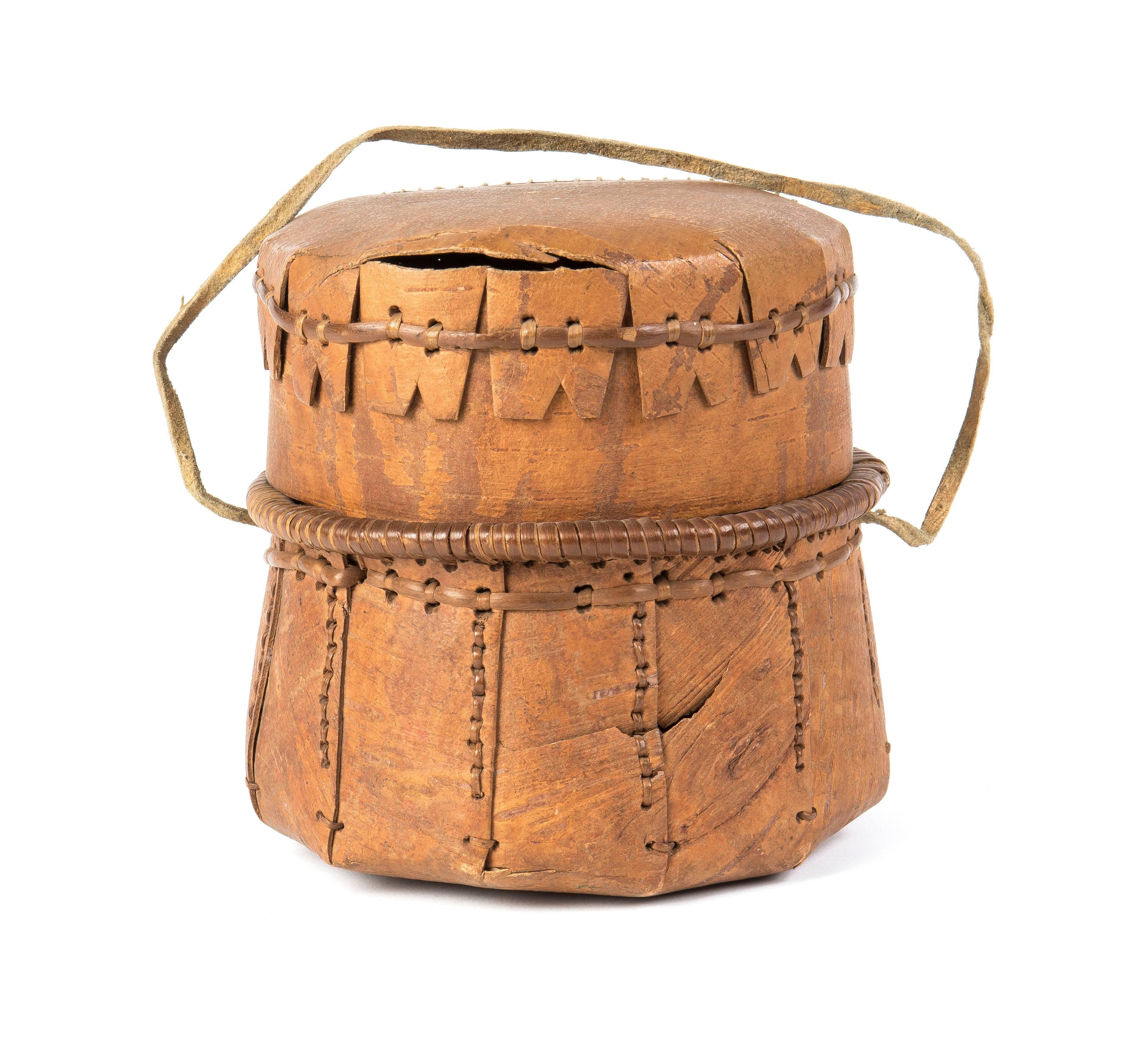 American Indian Art
Small basket of Saskatchewan Cree forests, Canada, circa 1910 
bark birch