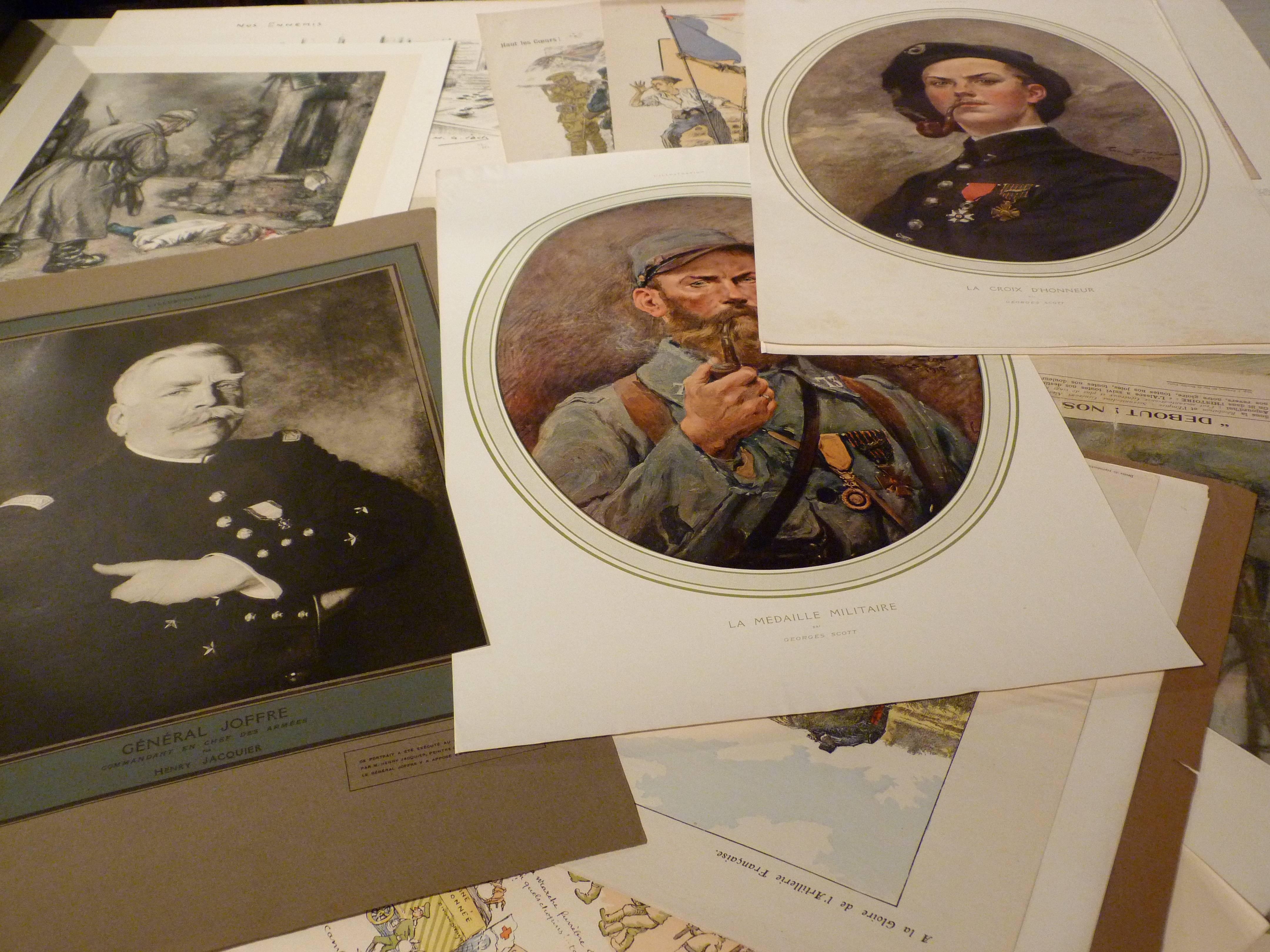 A collection of 500 originals WW1 artworks by various artists - Print by Théophile Alexandre Steinlen