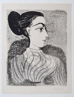 Woman with a Hair Bun Femme au chignon - Spanish Portrait