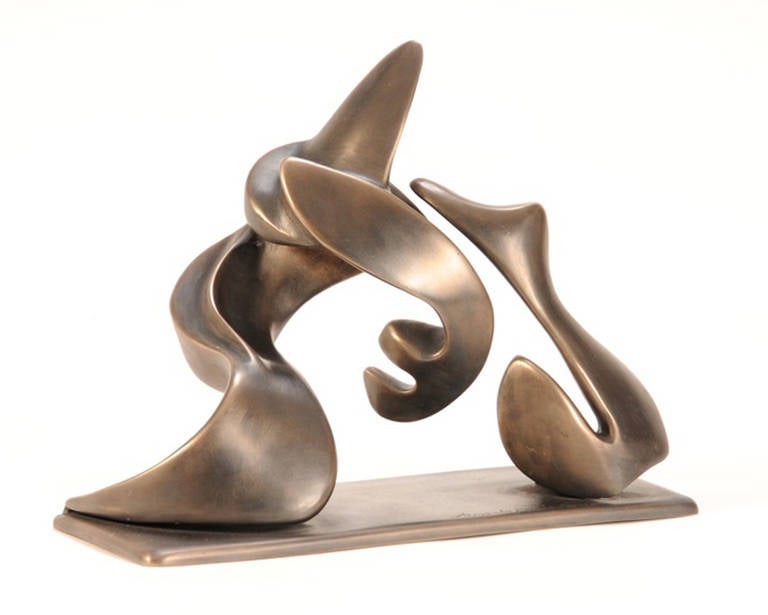 Alexander Krivosheiw Abstract Sculpture - Little Kiss