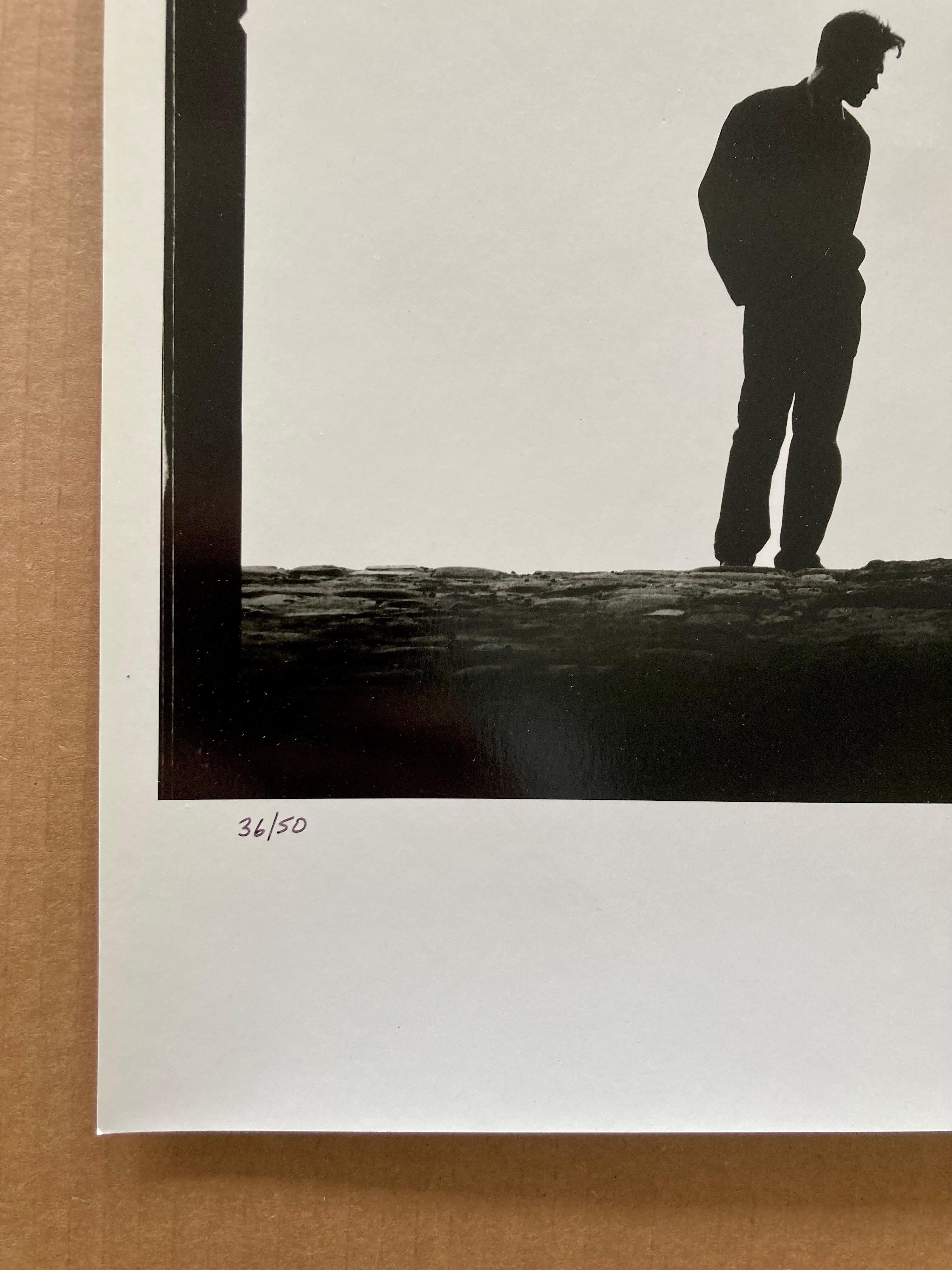 Morrissey (Schwarz), Black and White Photograph, von Kevin Cummins