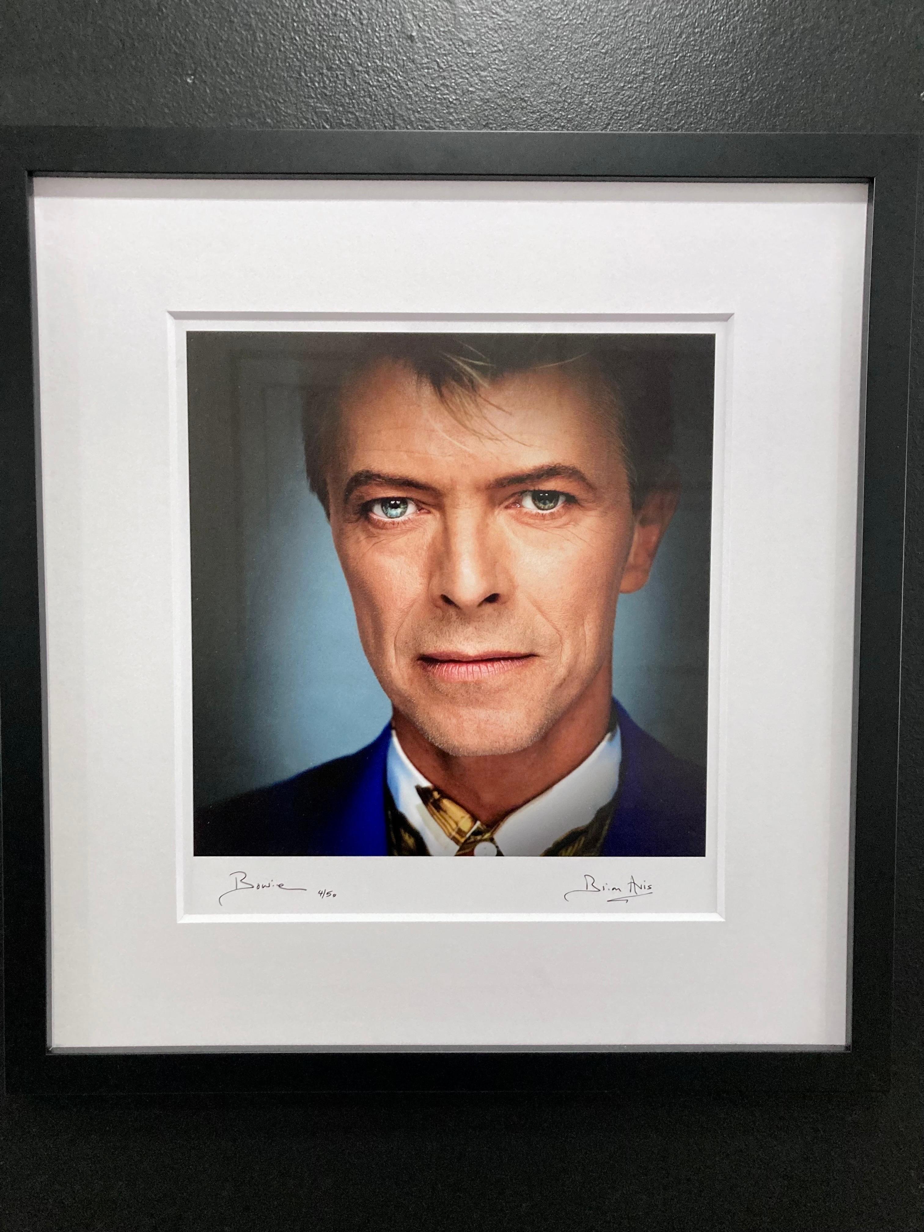 David Bowie portrait by Brian Aris, framed signed limited edition print For Sale 1