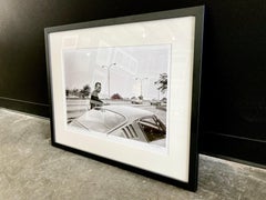 Miles Davis et sa Ferrari 275 GTB/4 par Baron Wolman, tirage signé encadré