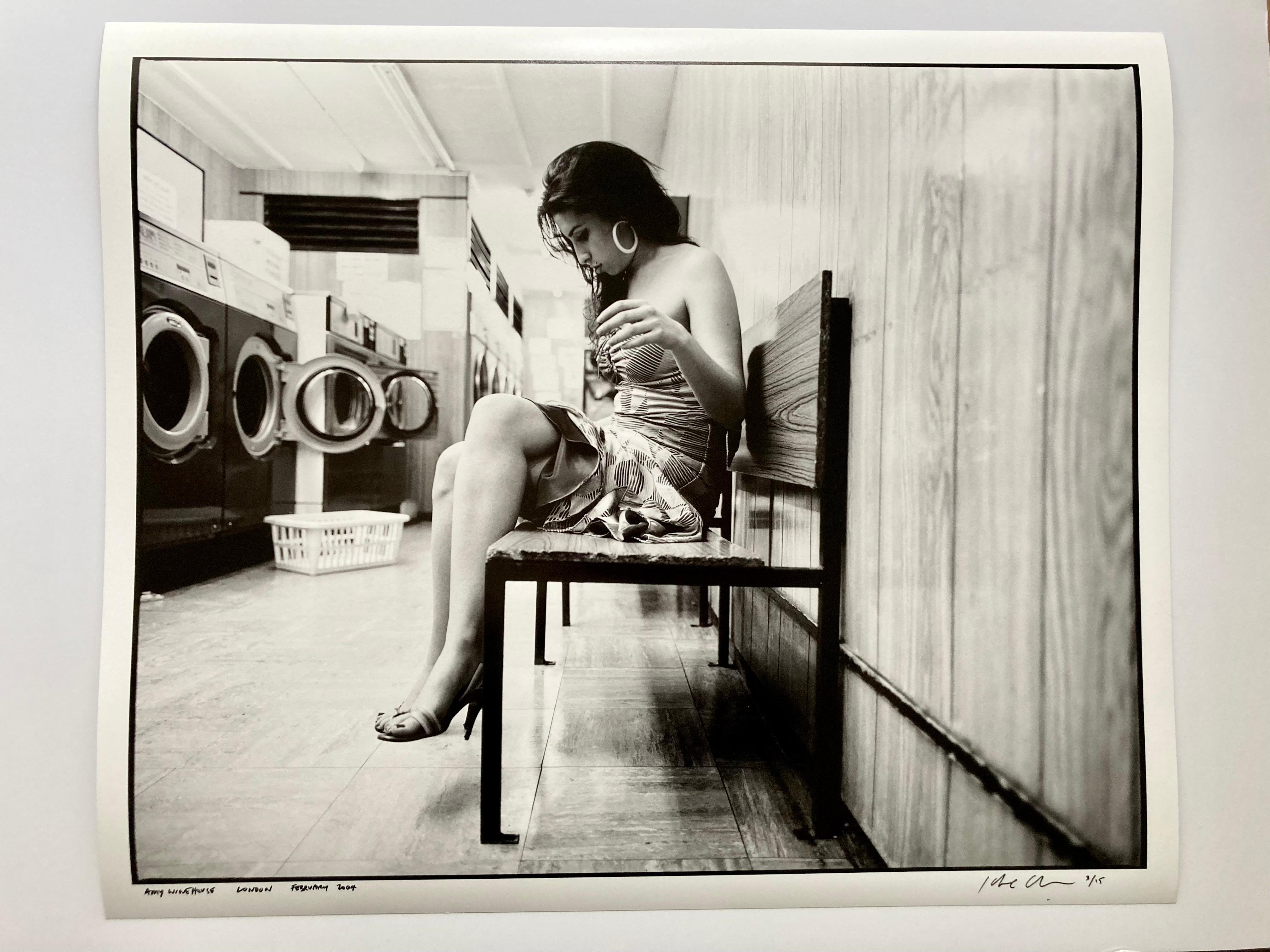 Amy Winehouse at the laundromat 20x24