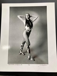 Karen Seltenrich "Groupies", impresión en gelatina de plata firmada en edición limitada