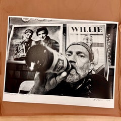 Willie Nelson, Drinking a Lone Star - first print of the edition #1/50
