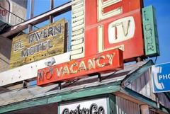 El Tavern (Vacancy IV) 9