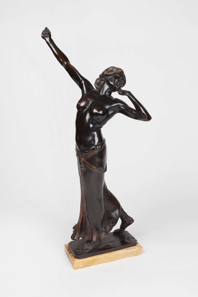 Figurative Sculpture di Rudolf Marcuse - Salomè