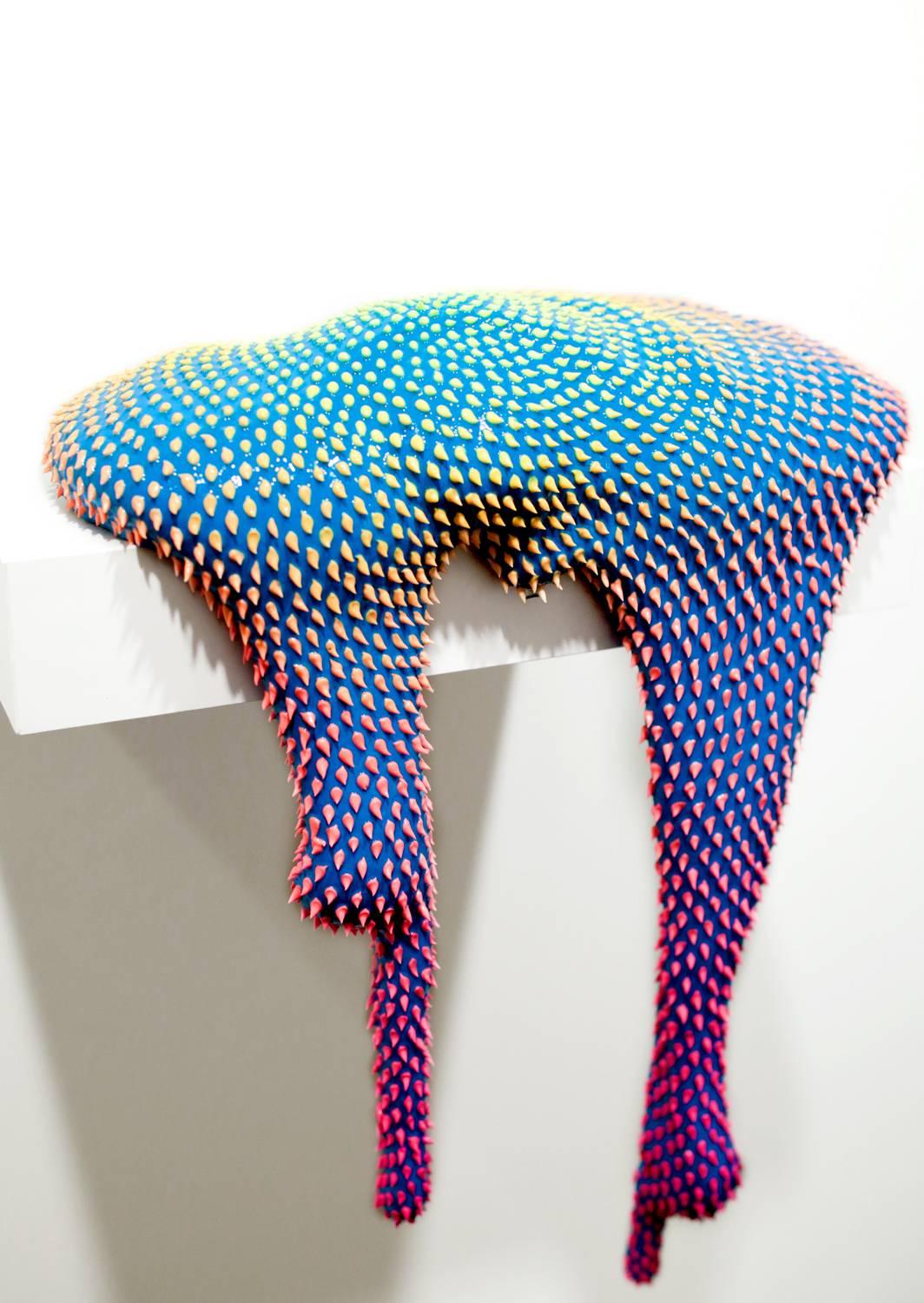 Dan Lam Abstract Sculpture - Can't Resist