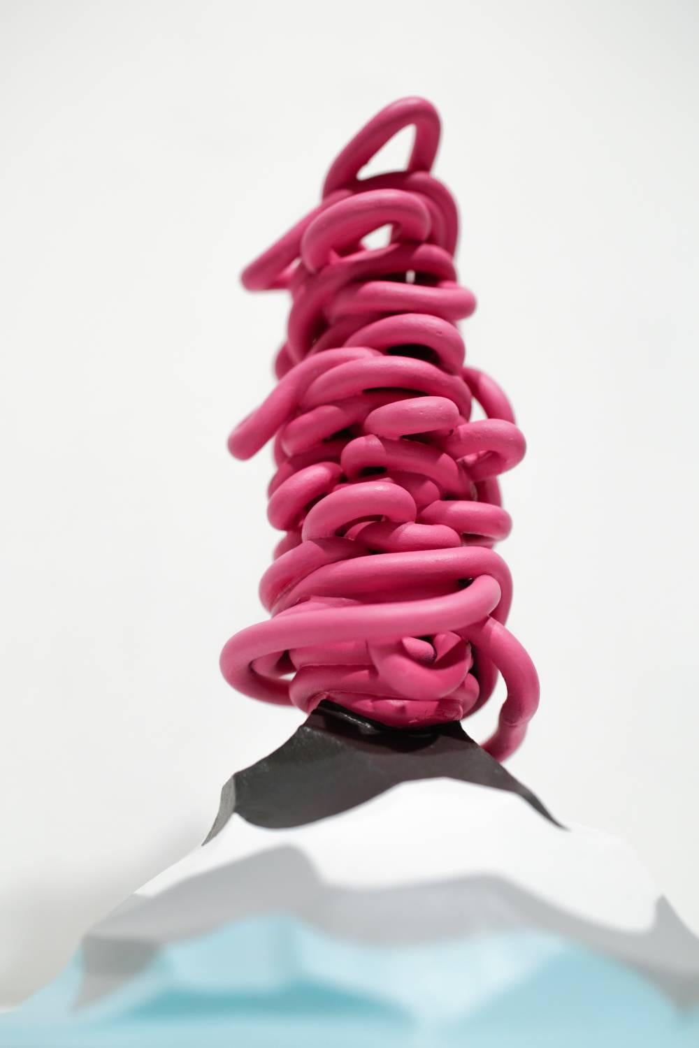 Warm Luau – Sculpture von John Oliver Lewis