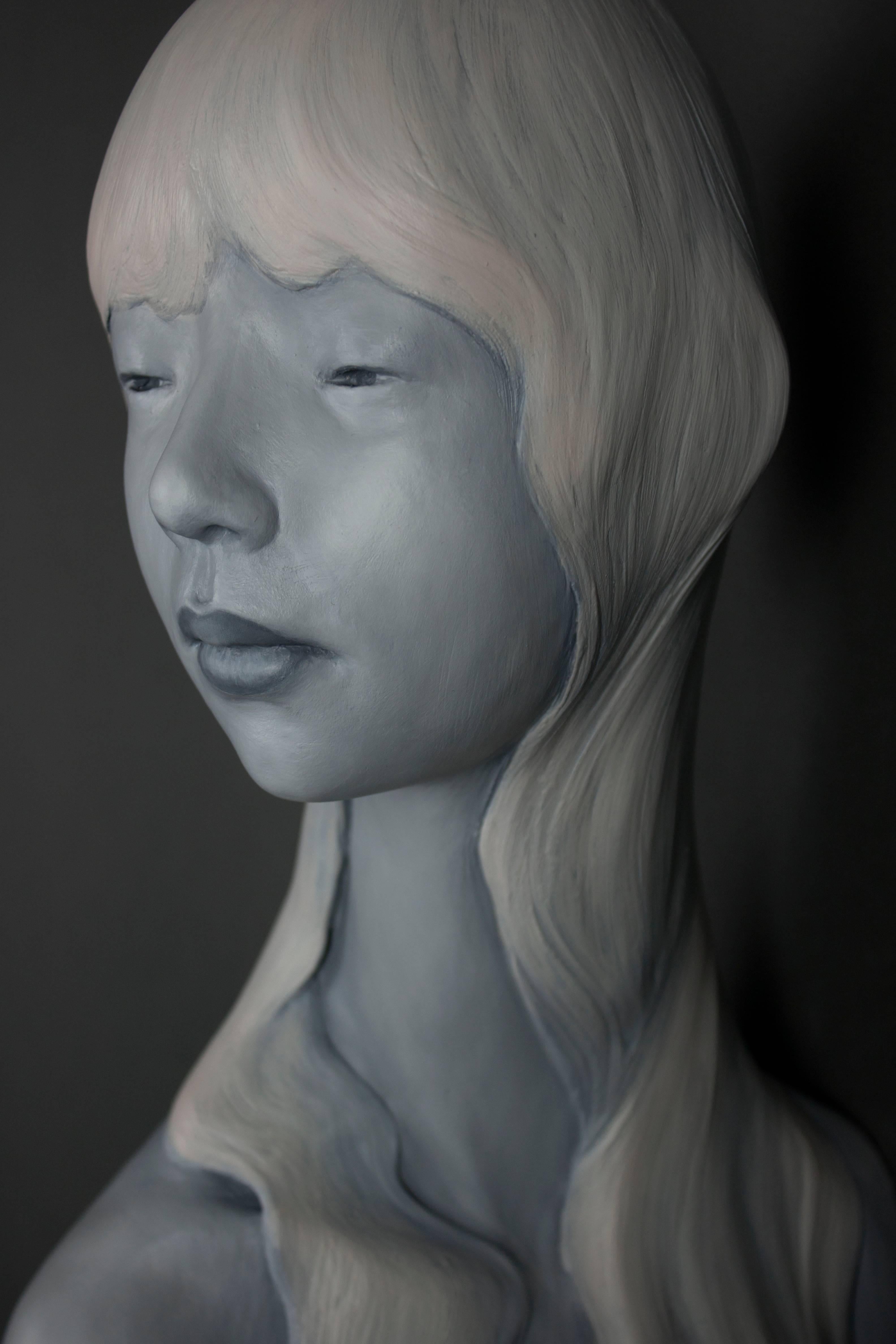 ceramic figurative sculpture