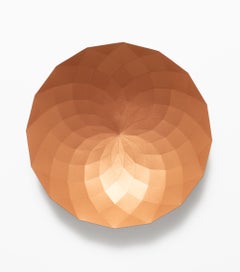 « Vault in Copper », sculpture géométrique abstraite en papier plié