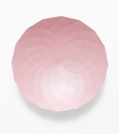 « Vault in Blossom », sculpture murale abstraite en papier plié, rose