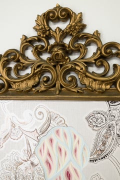 «Memento Morididdle Movement #583», escultura de pared enmarcada con capas de papel