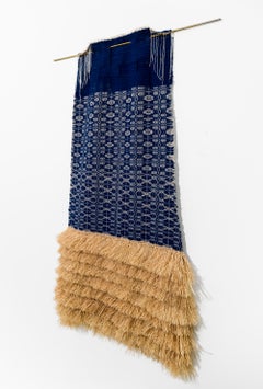 « Put a Roof Over Your Head » : tapisserie contemporaine tissée à la main avec des perles de verre