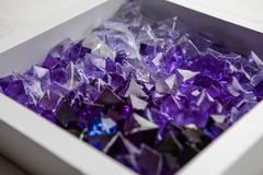 Dimensionale Geode-Wandskulptur „Ad Amethysto“ vonAd