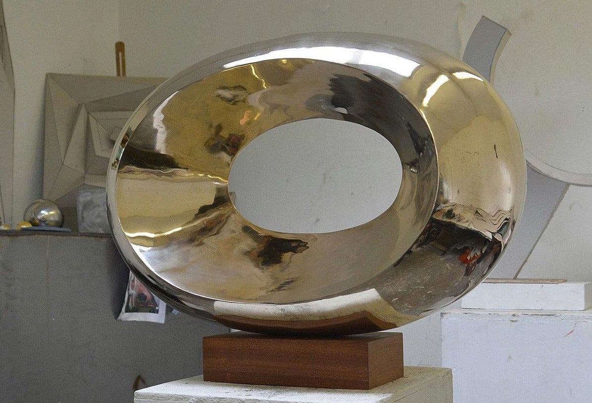 Tom Leaper Abstract Sculpture - Oval Form