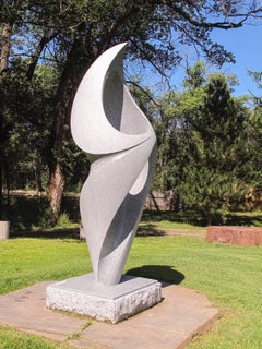 Silhouette Embraced:: von Khang Pham-New monumentale abstrakte Granitskulptur