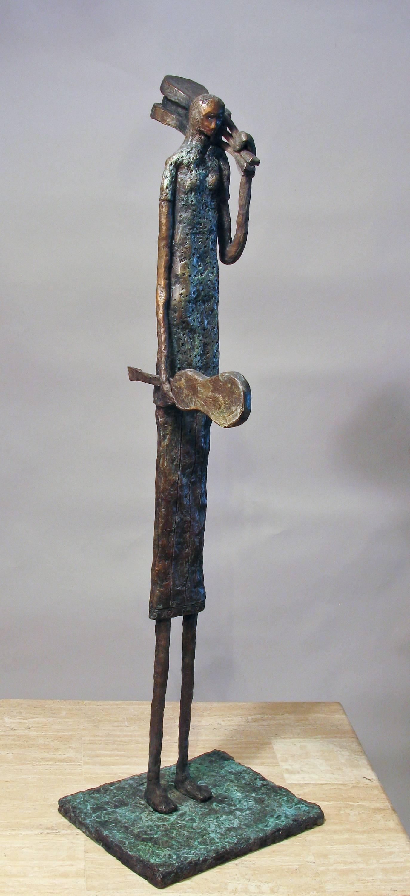 Guitarras, bronze sculpture, vertical, guitar seller, rustic, textured bronze - Sculpture by Eduardo Oropeza