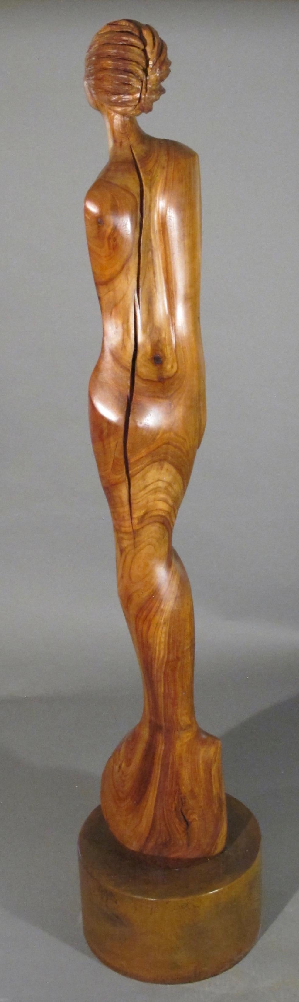Places In The Heart, sculpture en Wood Brown sur base en acier, nu féminin, marron - Contemporain Sculpture par Troy Williams
