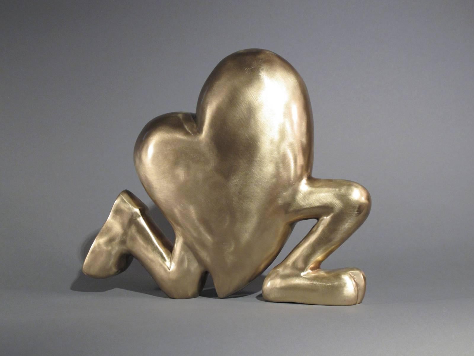 Running Heart, bronze sculpture, gold heart love valentine cartoon feet runner