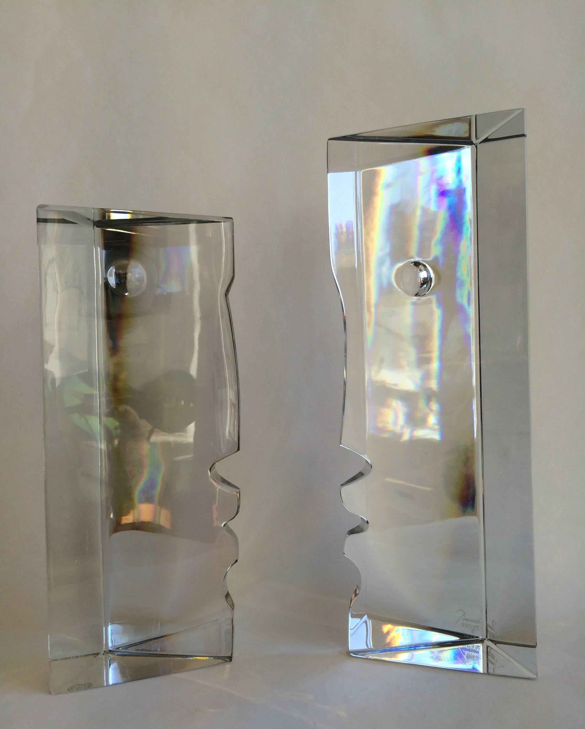 Pair of Baccarat Face Sculptures - Gray Figurative Sculpture by Robert Rigot