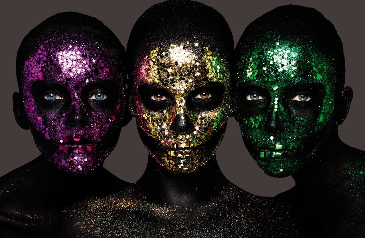 Color Photograph Rankin - Masques de mort