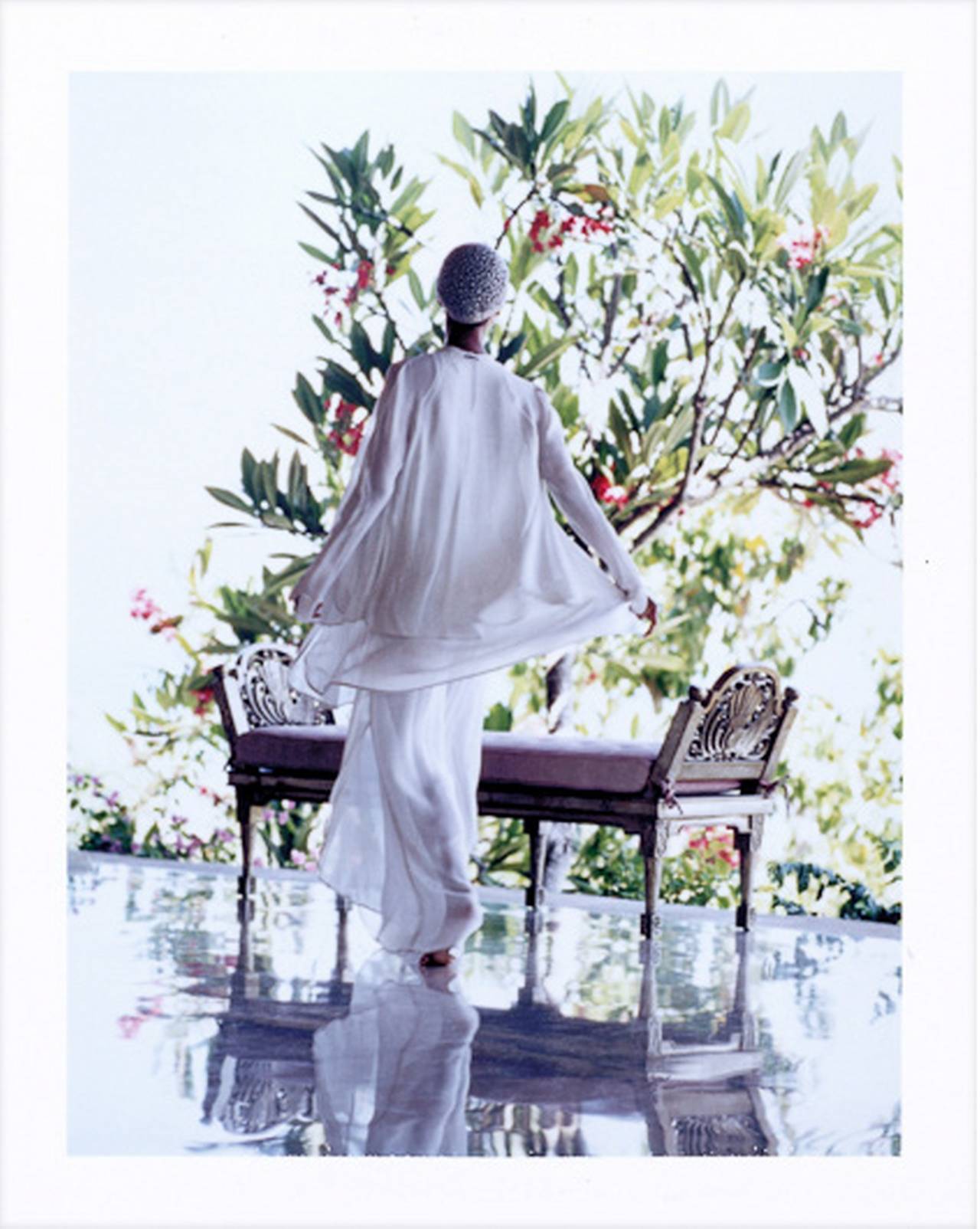 Color Photograph Bruno Bisang - Leticia H. pour L'Officiel II, Paris