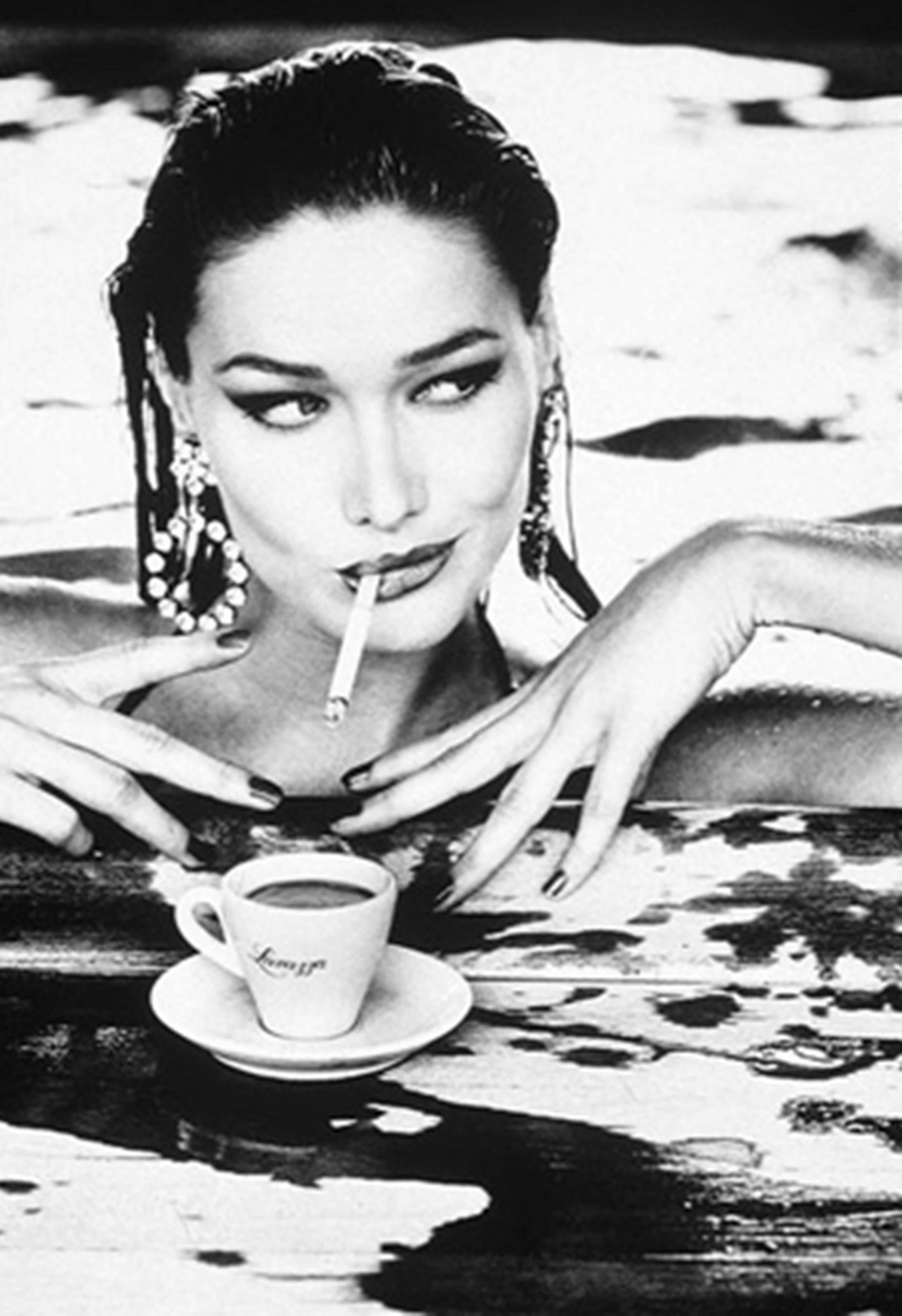 Carla Bruni, Lavazza - Portrait with pool & coffee, fine art photography, 1995