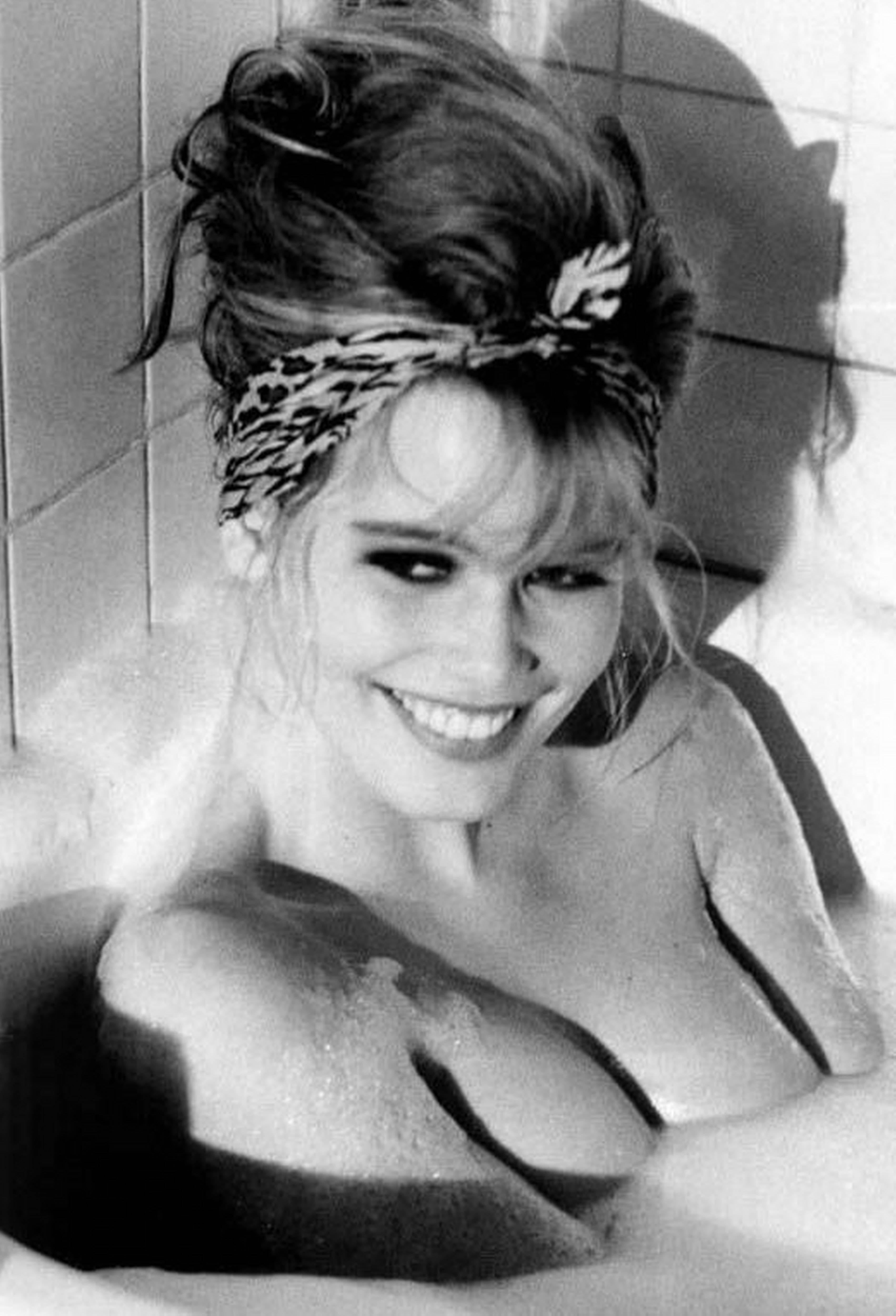 Ellen von Unwerth Black and White Photograph - Claudia Schiffer in Bathtub