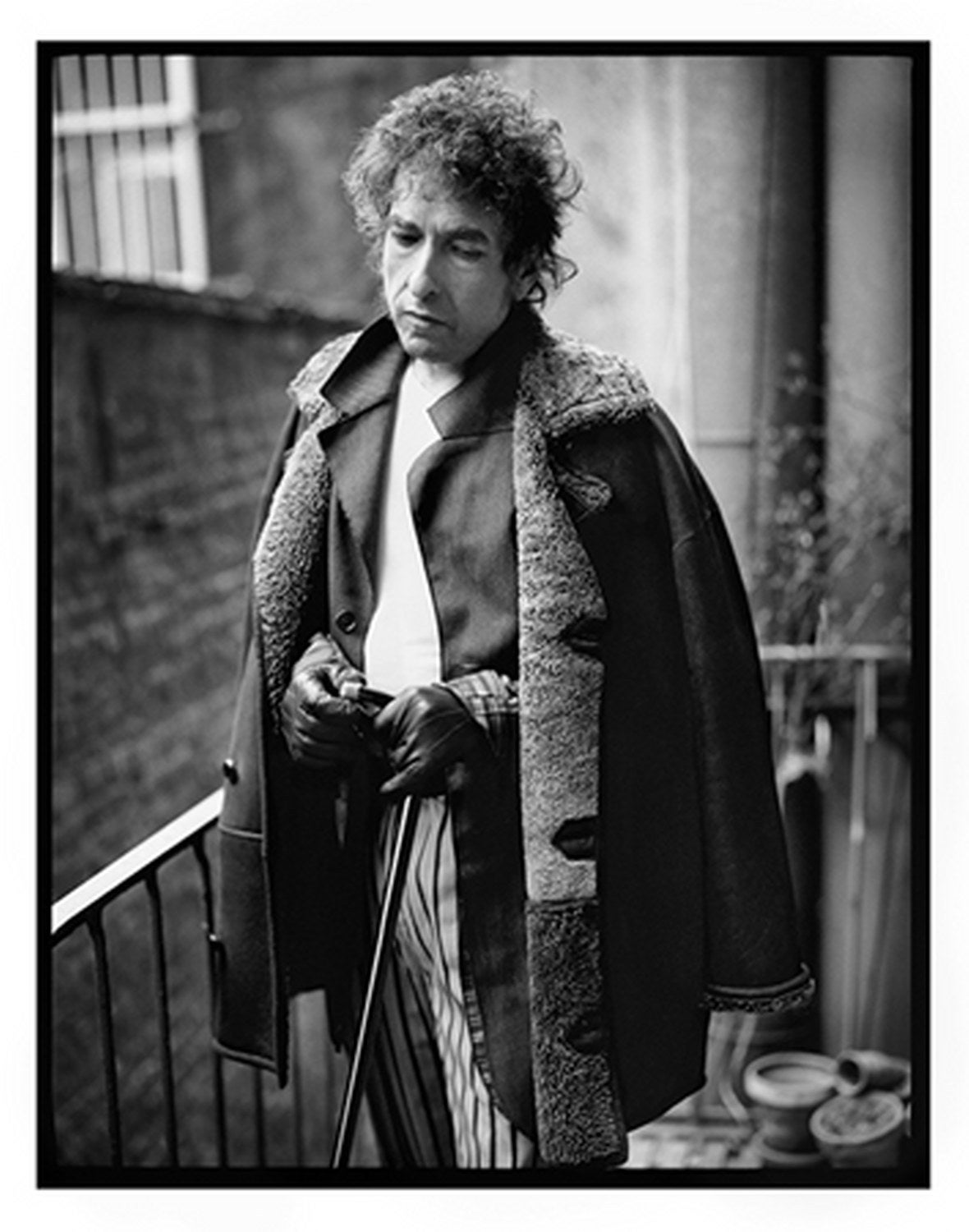 Mark Seliger Black and White Photograph - Bob Dylan