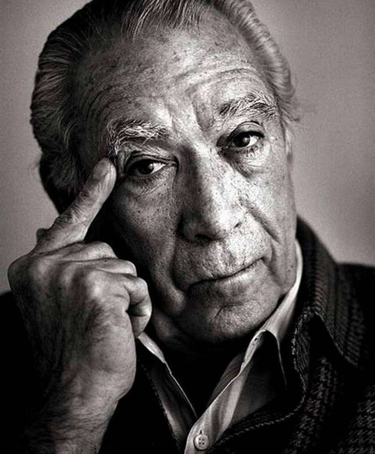 Portrait Photograph di Andreas H. Bitesnich - Anthony Quinn
