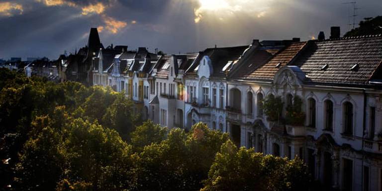 Landscape Photograph di David Drebin - Crepuscolo a Berlino