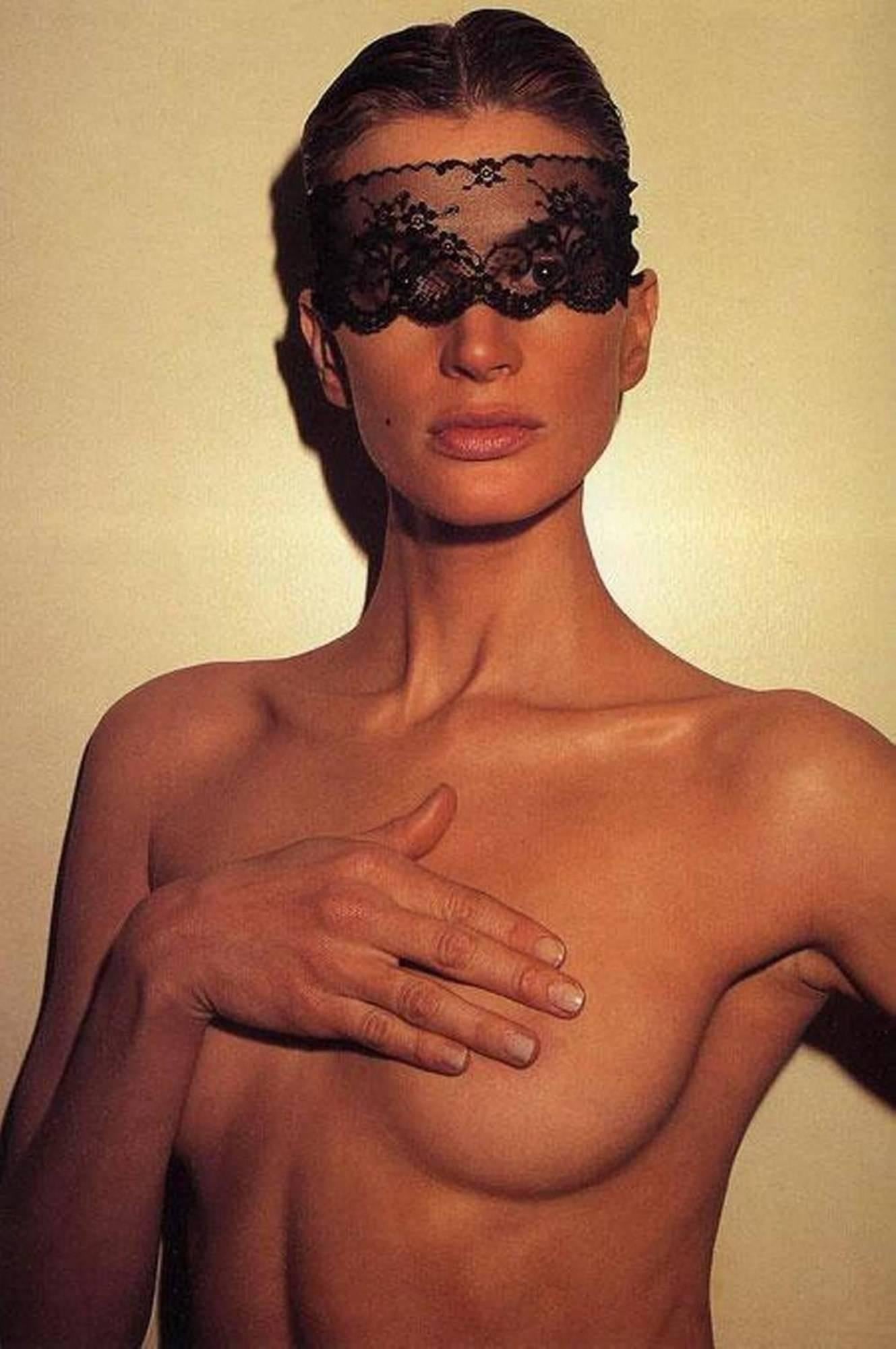 Roxanne Lowit Nude Photograph – Kristen McMenamy