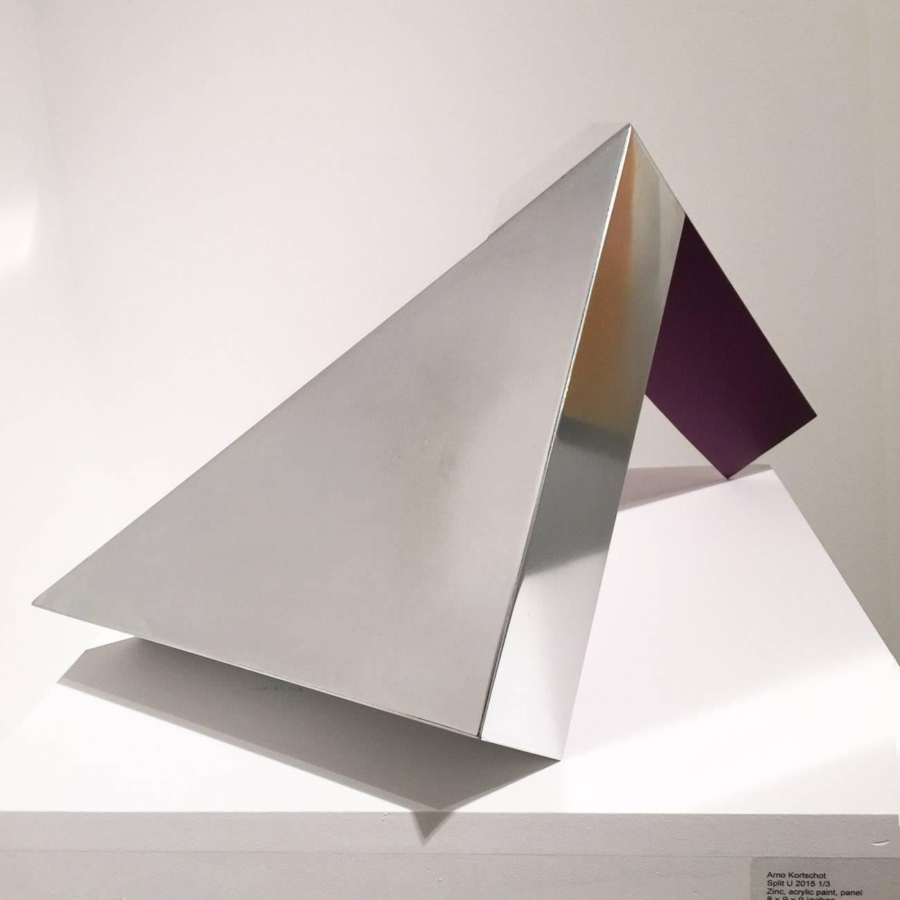 Arno Kortschot Abstract Sculpture - Square Movement