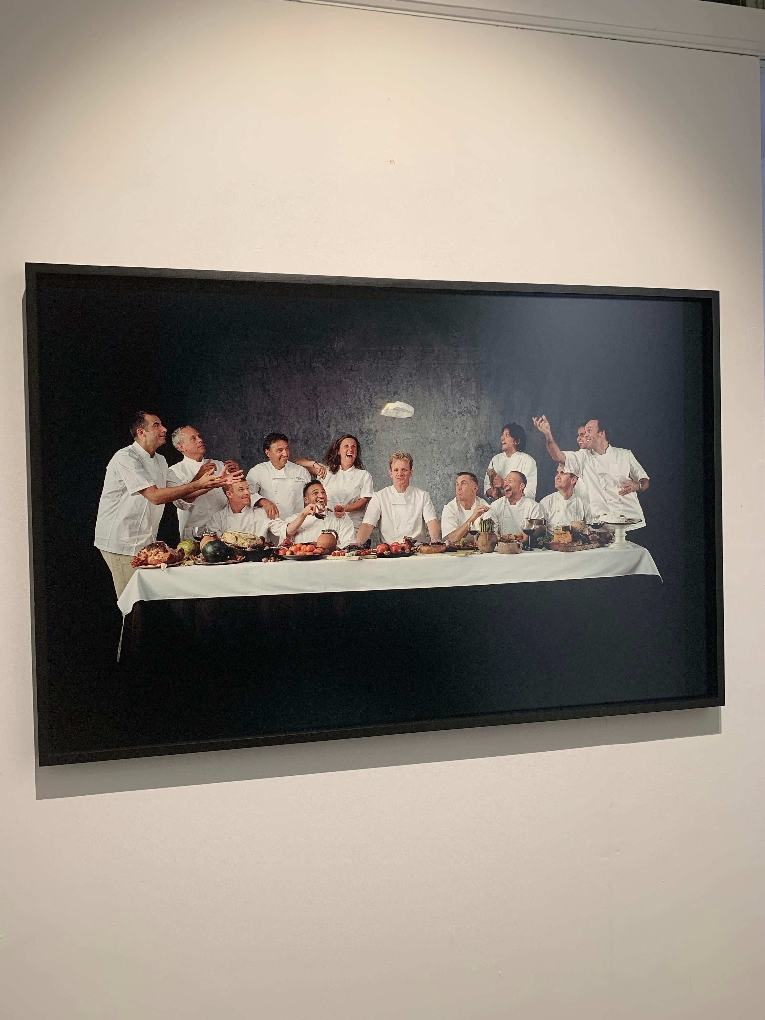 Le dernier plat des chefs - Portrait de 13 chefs à étoiles Michelin - Impression encadrée - Contemporain Photograph par John Reardon