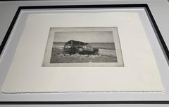 Une voiture abandonnée, Blackhall, Angleterre - Petite photogravure en noir et blanc