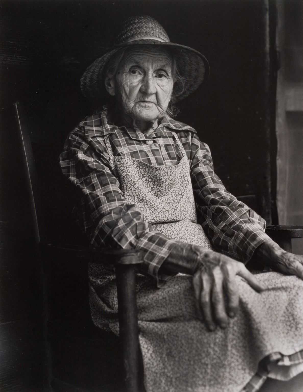 Tim Barnwell Portrait Photograph - Alice Davis Sitting on Porch