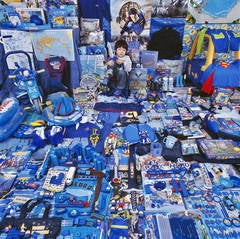 Seunghyuk and His Blue Things