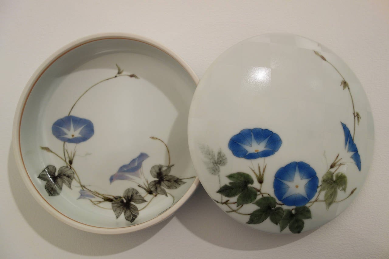 Porcelain Container with Asagao (Morning glory) Design by Eno Masatake 3