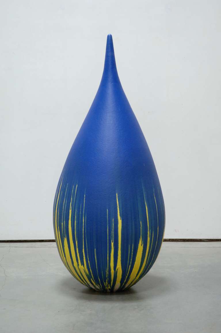 Teardrop - Blue - Sculpture by Mineo Mizuno