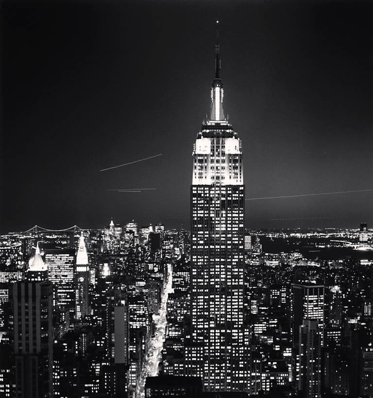 Michael Kenna Landscape Photograph – Empire State Building, Studie 2, New York, New York, New York, USA