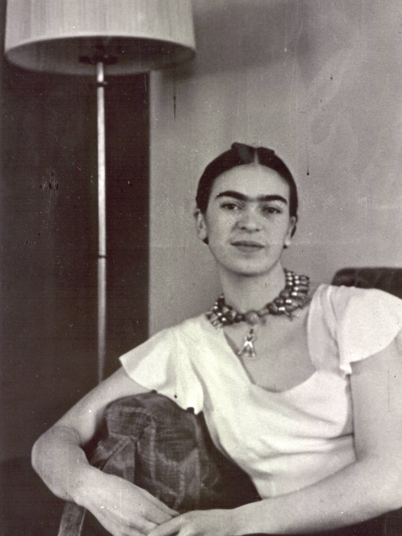 Lucienne Bloch Portrait Photograph - Frida by the Lamp